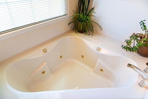 Cost of Soaking Tub Installation in Frisco